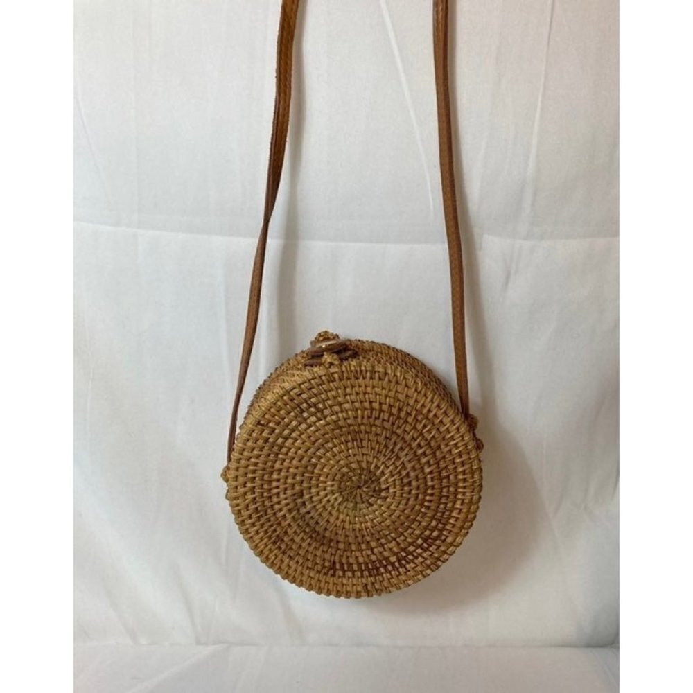 Urban Outfitters Round Rattan Gingham Lined Cross Body Purse 3 x 7" - Picture 2 of 7